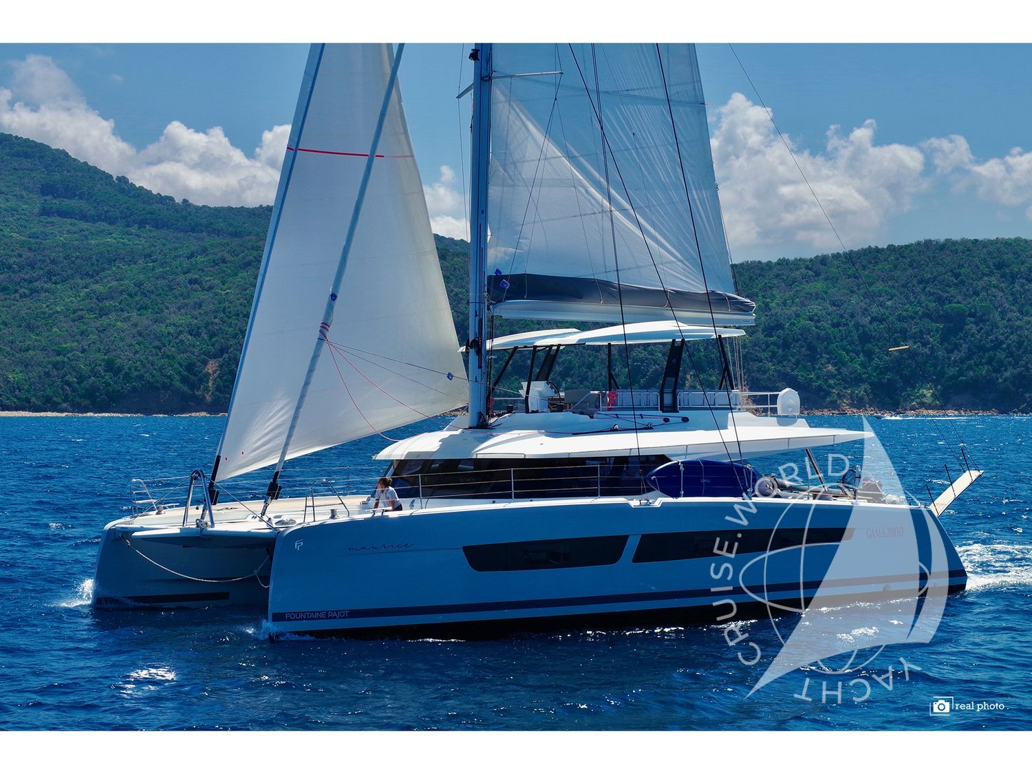Maurice - Luxury Catamaran, A/C, Generator, Water maker