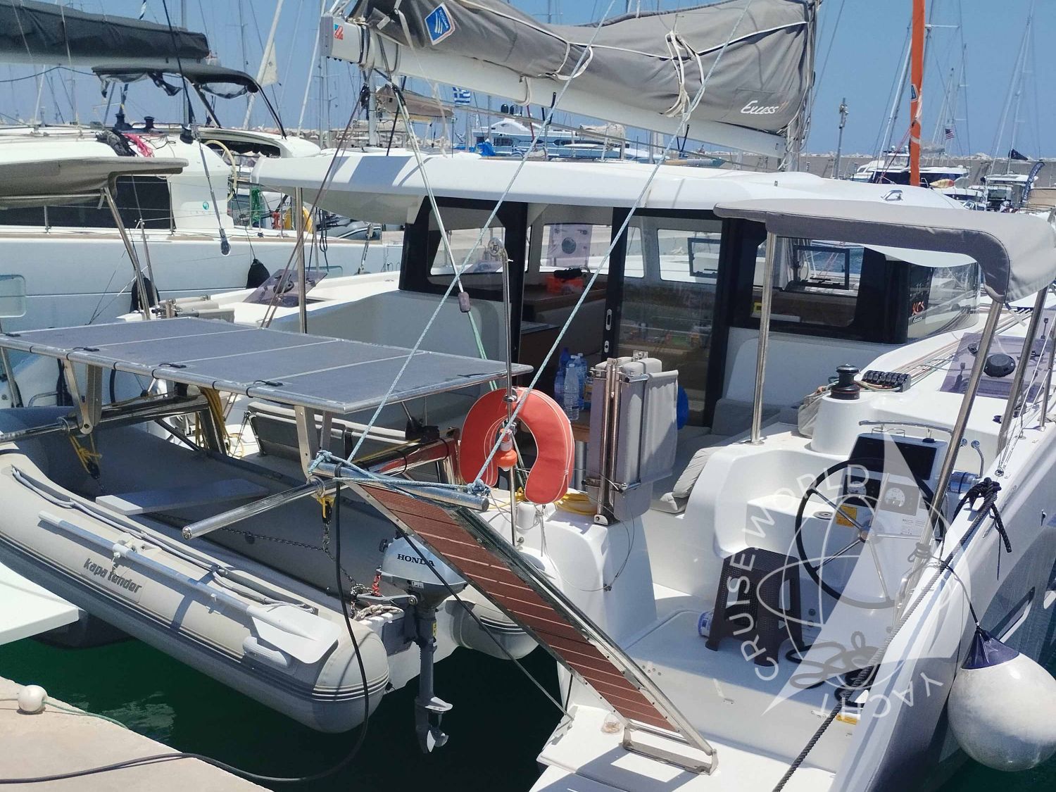 Изображение яхты