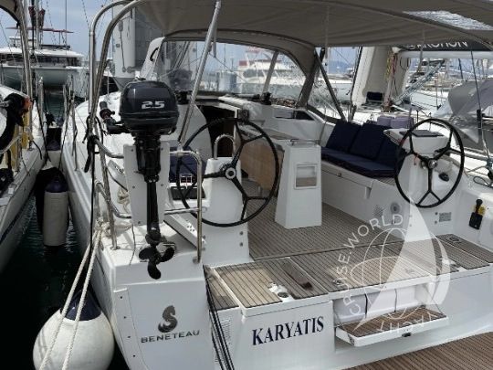 KARYATIS