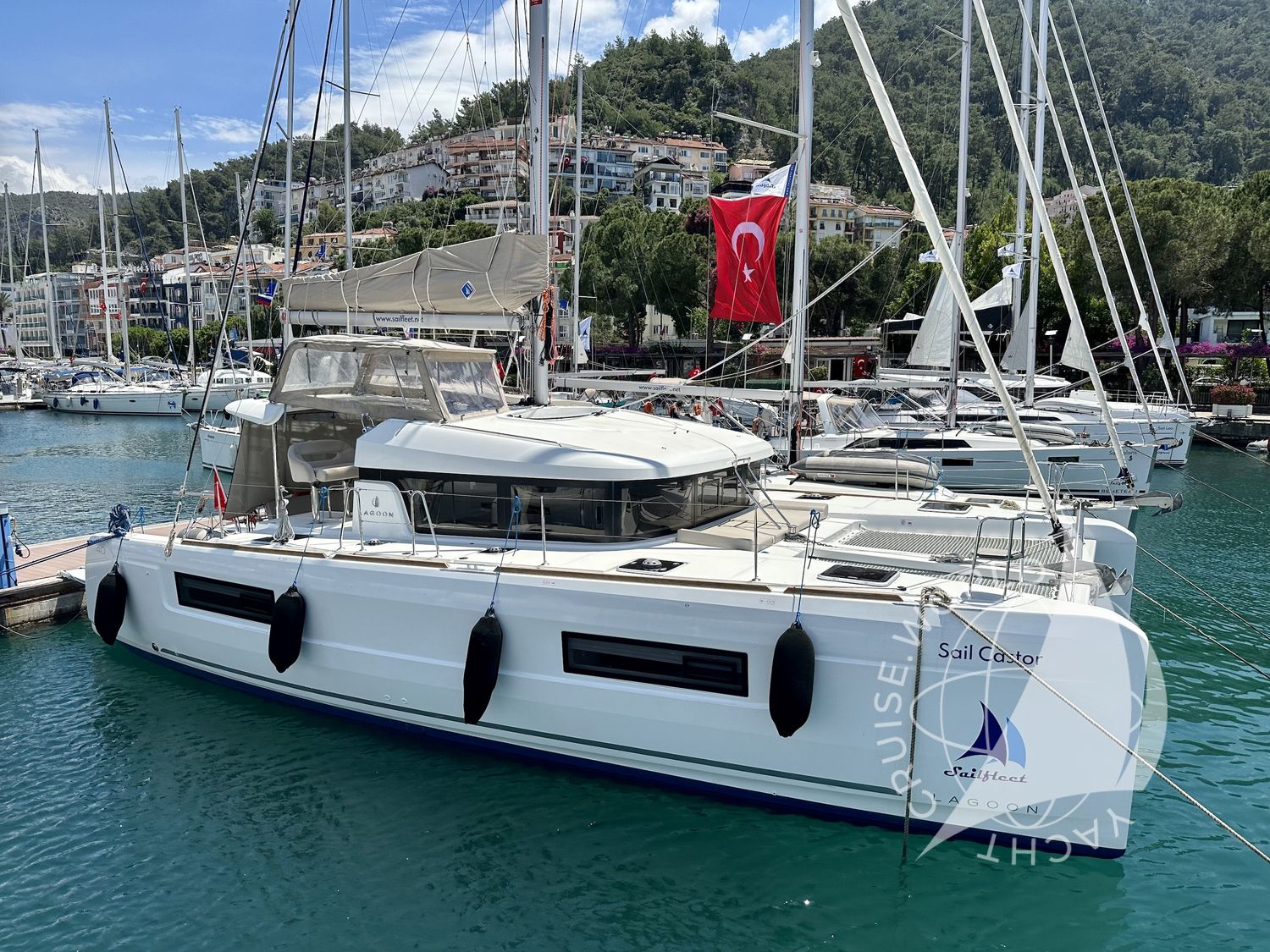 Sail Castor