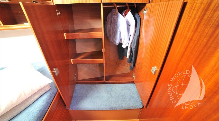  Front Cabin - June 2014