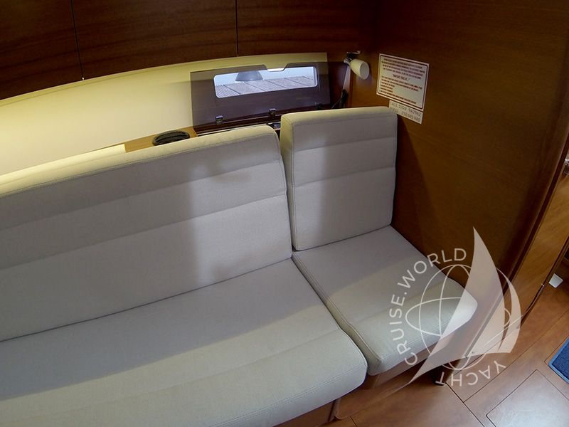 Dufour 350 interior
