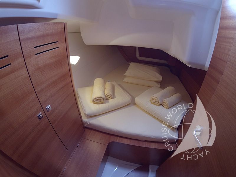 Dufour 350 interior