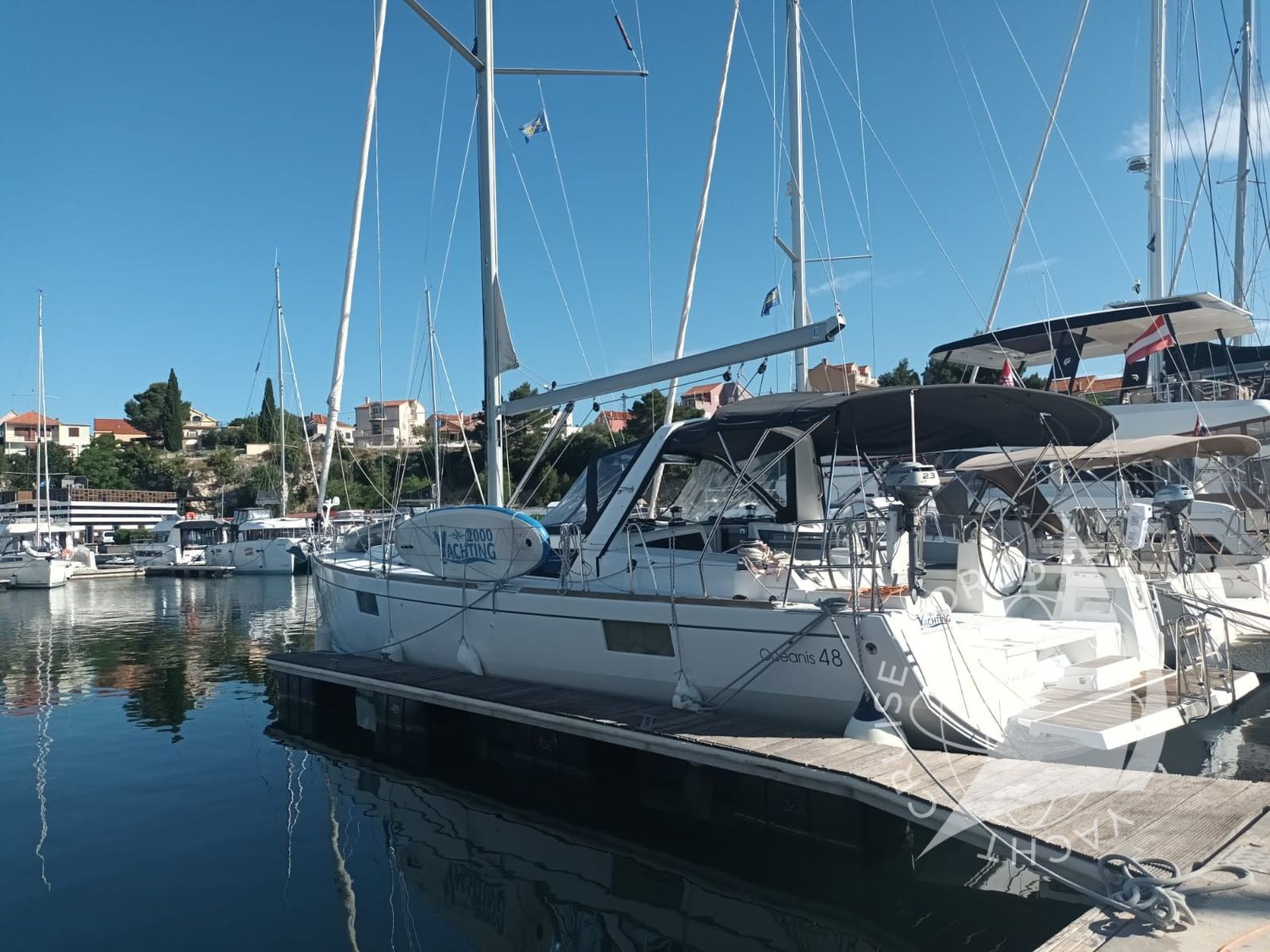 LUNA ROSSA